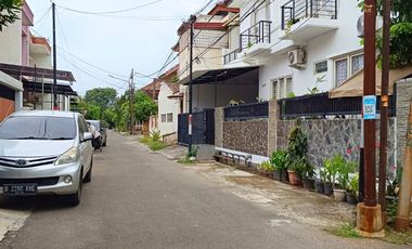 S723 Rumah Hoek Full Furnished Murah Billymoon Pondok Kelapa Jakarta Timur