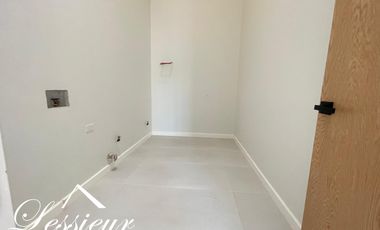 SE VENDE HEMOSA CASA CON ALBERCA EN QUINTAS DEL SOLAR