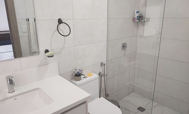 Alquiler Departamento La Aurora Edificio Titanium 3 dormitorios amoblado - D272