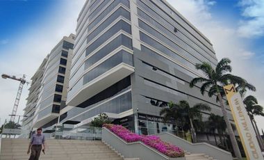 Alquiler Departamento La Aurora Edificio Titanium 3 dormitorios amoblado - D272