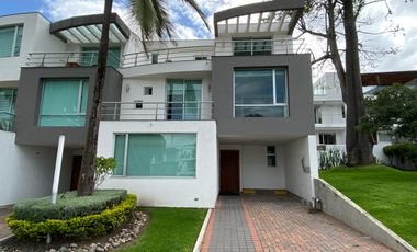 Alquiler casa de 3 dormitorios Cumbaya sector universidad san francisco