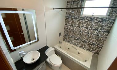 Alquiler casa de 3 dormitorios Cumbaya sector universidad san francisco