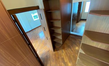 Alquiler casa de 3 dormitorios Cumbaya sector universidad san francisco