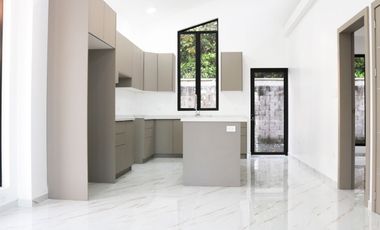 Casa en Venta Puyo Urbanización Jacaranda: Calidad y Diseño Premium 300m