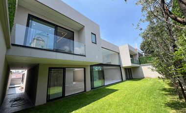 Casa Nueva en renta en Bosques de las Lomas