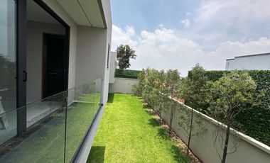 Casa Nueva en renta en Bosques de las Lomas