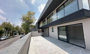 Casa Nueva en renta en Bosques de las Lomas