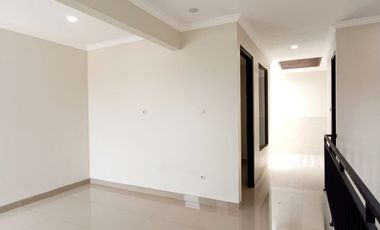 Y386 Rumah Baru 3 Lantai Mewah Modern Rawamangun Jakarta Timur