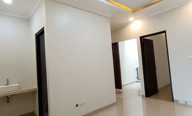 Y386 Rumah Baru 3 Lantai Mewah Modern Rawamangun Jakarta Timur