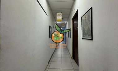 EXCELENTE LOCAL COMERCIAL SOBRE  PASEO ALCALDE  EN EL CENTRO DE GUADALAJARA