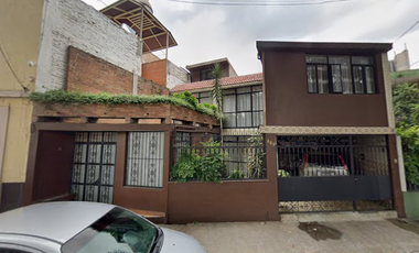 VENTA DE CAS EN JUAN JOSE LEJARZA COL CUAUHTEMOC MORELIA