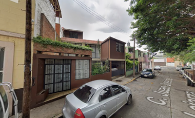 VENTA DE CAS EN JUAN JOSE LEJARZA COL CUAUHTEMOC MORELIA