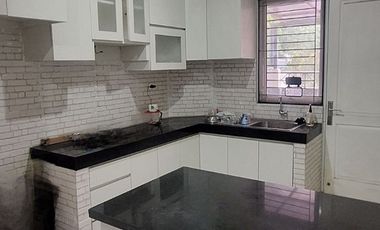 Disewakan Rumah di Komplek Nyaman Cilandak Barat – Jalan Lebar, Lokasi Sangat Strategis