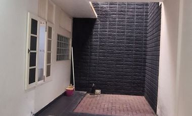 Disewakan Rumah di Komplek Nyaman Cilandak Barat – Jalan Lebar, Lokasi Sangat Strategis