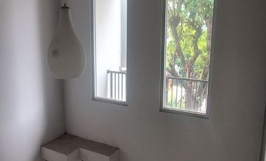 Disewakan Rumah di Komplek Nyaman Cilandak Barat – Jalan Lebar, Lokasi Sangat Strategis