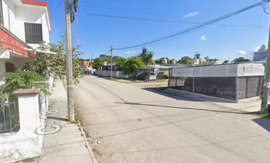 EXCELENTE CASA EN OFERTA HASTA ANTES DEL 17 DE DICIEMBRE, NO CREDITYOS. UBICADOS EN CALLE ANDADOR RIO CHAMPOTONNUMERO 31MANZANA 10CONJUNTO HABITACIONA