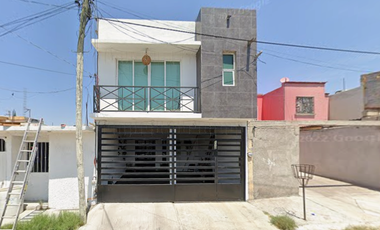 CASA EN VENTA VILLAS DE SANTIAGO QUERETARO OPORTUNIDAD HIPOTECARIA