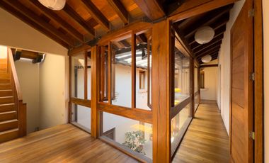 Casa en venta de 6 dormitorios en el centro histórico de quito sector san juan