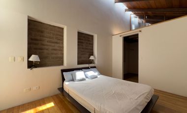 Casa en venta de 6 dormitorios en el centro histórico de quito sector san juan