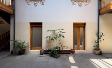 Casa en venta de 6 dormitorios en el centro histórico de quito sector san juan