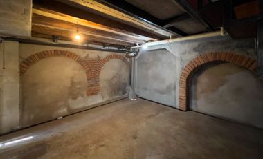 Casa en venta de 6 dormitorios en el centro histórico de quito sector san juan