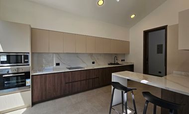 Vendo Casa por Estrenar de  1 Planta en el Sector de la Ruta Viva