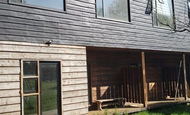 Arriendo Cabañas 2 pisos – Camino Angachilla $ 360.000.-