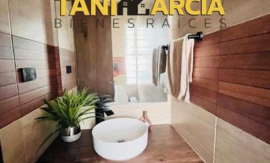 Rento Bella y moderna casa en esquina, doble altura en Córdoba, cerca de Plaza Shangrila.