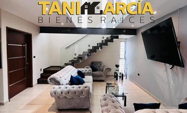 Rento Bella y moderna casa en esquina, doble altura en Córdoba, cerca de Plaza Shangrila.