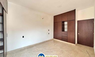 Amplia casa nueva muy cerca de la zona de playas y plazas comerciales