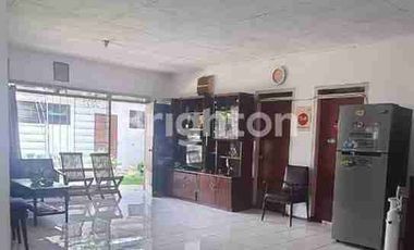 Rumah Di Bunga Bunga Lowokwaru Malang