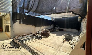 SE VENDE GRAN OFICINA CON BODEGA UBICADA EN CALLE LOMAS DEL REY
