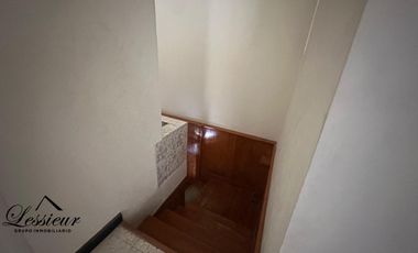 SE VENDE GRAN OFICINA CON BODEGA UBICADA EN CALLE LOMAS DEL REY