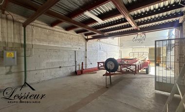 SE VENDE GRAN OFICINA CON BODEGA UBICADA EN CALLE LOMAS DEL REY