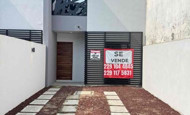 Hermosa casa nueva con recamara en planta baja muy cerca de Sams y plaza Las Americas