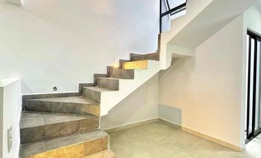 Hermosa casa nueva con recamara en planta baja muy cerca de Sams y plaza Las Americas