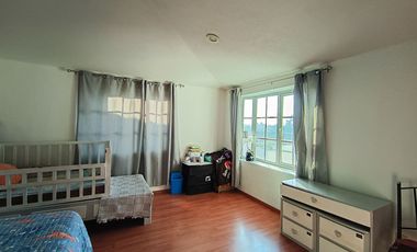 Casa en Renta en Fracc. Tulipanes II, Calimaya, Cerca El Mesón, Enorme Jardín