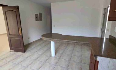 Venta de hermosa Casa en Urb. Estancias del Río- Samborondon.