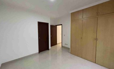 Venta de hermosa Casa en Urb. Estancias del Río- Samborondon.