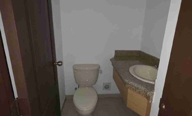 Venta de hermosa Casa en Urb. Estancias del Río- Samborondon.