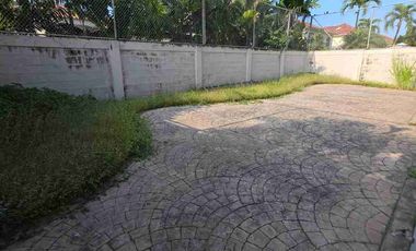 Venta de hermosa Casa en Urb. Estancias del Río- Samborondon.
