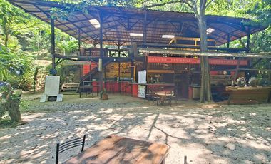 Hotel Ecolodge en Venta Cerca al Parque Tayrona, con Río, Santa Marta