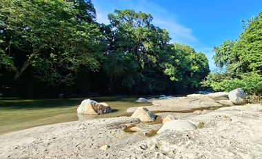 Hotel Ecolodge en Venta Cerca al Parque Tayrona, con Río, Santa Marta