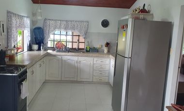 SE VENDE FINCA EN COMBIA,DOS  CASAS