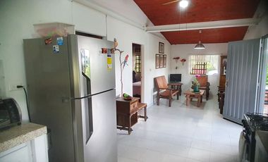 SE VENDE FINCA EN COMBIA,DOS  CASAS