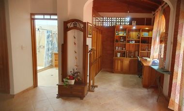 SE VENDE FINCA EN COMBIA,DOS  CASAS