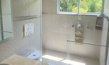 SE VENDE FINCA EN COMBIA,DOS  CASAS