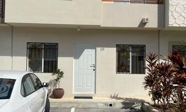 CASA EN VENTA JARDINES DE MAYAKOBA PLAYA DEL CARMEN