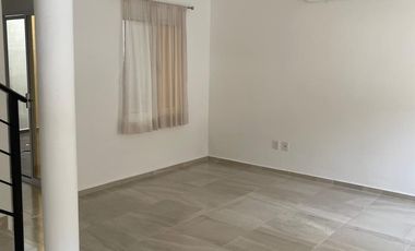 CASA EN VENTA JARDINES DE MAYAKOBA PLAYA DEL CARMEN