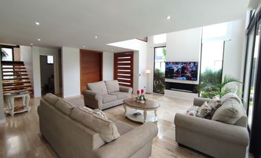Casa en Venta Cumbayá San Patricio 5 Dormitorios